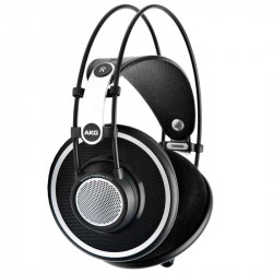 AKG K702