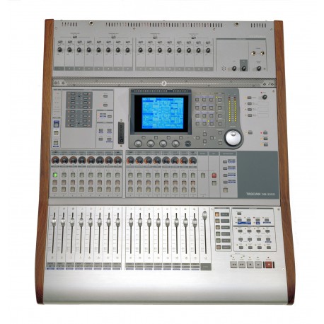 TASCAM DM-3200