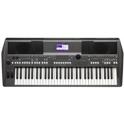 YAMAHA PSR-S670 (блок питания в комплекте)